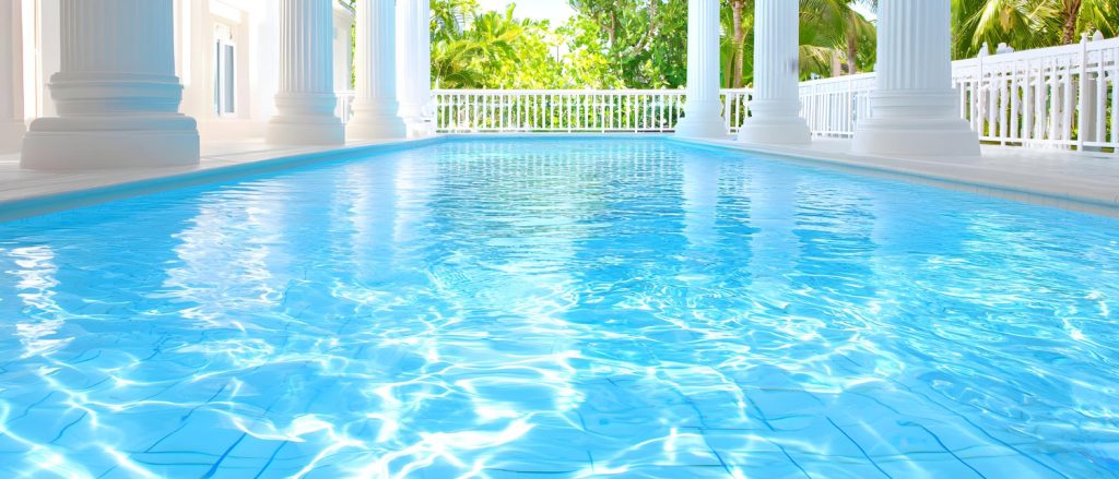 בריכות פיברגלס