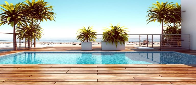 בריכה עילית שקופה